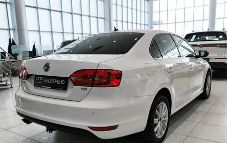 Volkswagen Jetta VI, 2013 год, 970 000 рублей, 6 фотография