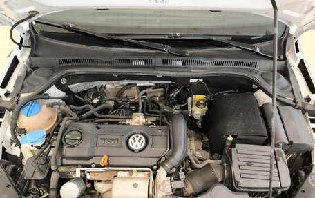 Volkswagen Jetta VI, 2013 год, 970 000 рублей, 11 фотография