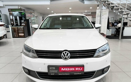 Volkswagen Jetta VI, 2013 год, 970 000 рублей, 2 фотография