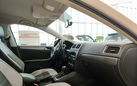 Volkswagen Jetta VI, 2013 год, 970 000 рублей, 13 фотография