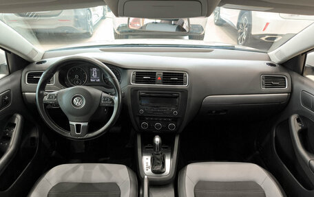 Volkswagen Jetta VI, 2013 год, 970 000 рублей, 17 фотография