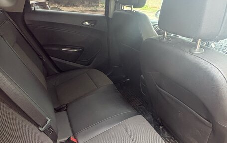 Opel Astra J, 2011 год, 1 400 000 рублей, 11 фотография