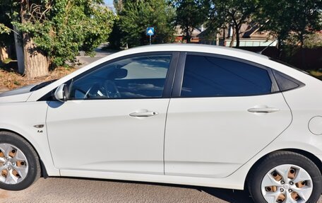 Hyundai Solaris II рестайлинг, 2016 год, 1 050 000 рублей, 6 фотография