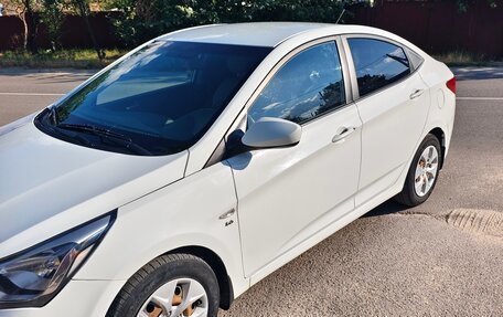 Hyundai Solaris II рестайлинг, 2016 год, 1 050 000 рублей, 3 фотография