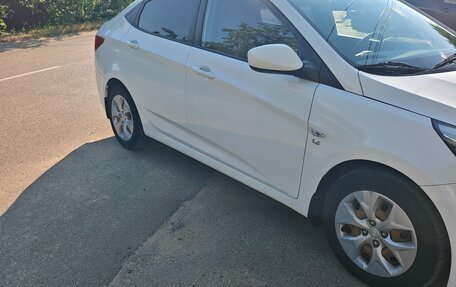 Hyundai Solaris II рестайлинг, 2016 год, 1 050 000 рублей, 7 фотография