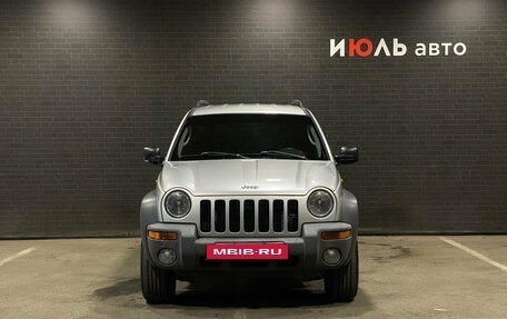 Jeep Cherokee, 2004 год, 730 000 рублей, 2 фотография