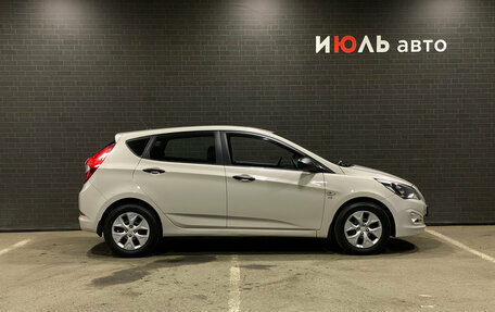 Hyundai Solaris II рестайлинг, 2015 год, 1 199 000 рублей, 4 фотография