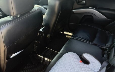 Mitsubishi Outlander III рестайлинг 3, 2007 год, 980 000 рублей, 11 фотография