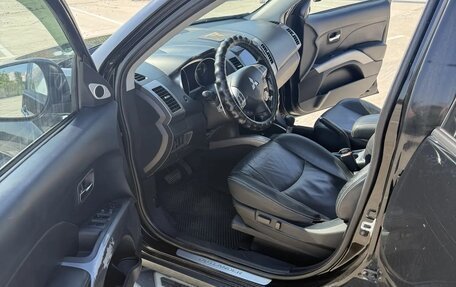 Mitsubishi Outlander III рестайлинг 3, 2007 год, 980 000 рублей, 21 фотография