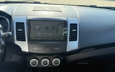 Mitsubishi Outlander III рестайлинг 3, 2007 год, 980 000 рублей, 20 фотография