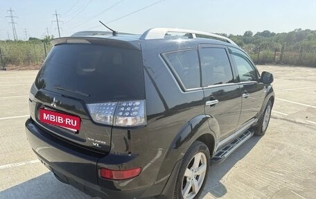 Mitsubishi Outlander III рестайлинг 3, 2007 год, 980 000 рублей, 10 фотография
