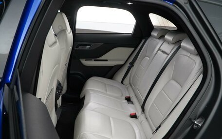 Jaguar F-Pace, 2016 год, 3 359 077 рублей, 9 фотография