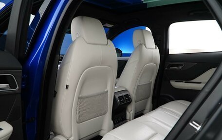 Jaguar F-Pace, 2016 год, 3 359 077 рублей, 11 фотография