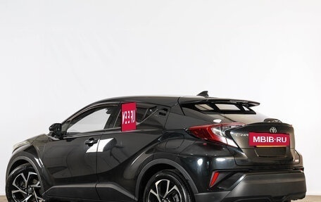 Toyota C-HR I рестайлинг, 2018 год, 2 029 000 рублей, 5 фотография