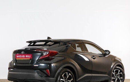 Toyota C-HR I рестайлинг, 2018 год, 2 029 000 рублей, 7 фотография
