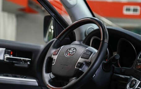 Toyota Land Cruiser 200, 2013 год, 3 190 000 рублей, 13 фотография