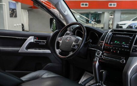 Toyota Land Cruiser 200, 2013 год, 3 190 000 рублей, 11 фотография