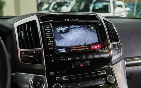 Toyota Land Cruiser 200, 2013 год, 3 190 000 рублей, 9 фотография