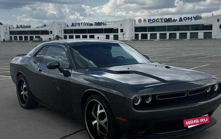Dodge Challenger III рестайлинг 2, 2009 год, 2 250 000 рублей, 2 фотография