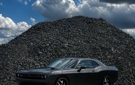Dodge Challenger III рестайлинг 2, 2009 год, 2 250 000 рублей, 8 фотография