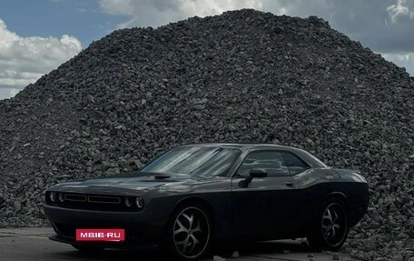 Dodge Challenger III рестайлинг 2, 2009 год, 2 250 000 рублей, 3 фотография