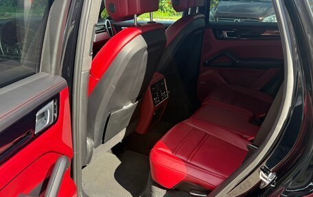 Porsche Cayenne III, 2021 год, 13 000 000 рублей, 8 фотография