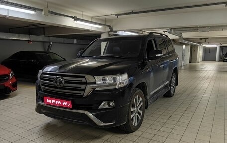 Toyota Land Cruiser 200, 2016 год, 6 090 000 рублей, 1 фотография