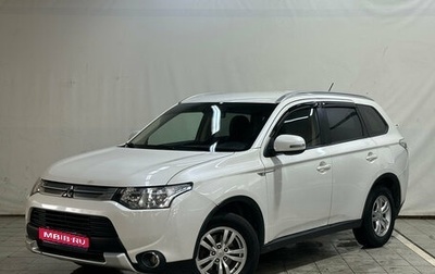 Mitsubishi Outlander III рестайлинг 3, 2014 год, 1 310 000 рублей, 1 фотография