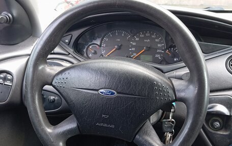 Ford Focus IV, 2001 год, 250 000 рублей, 9 фотография