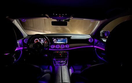 Mercedes-Benz E-Класс, 2018 год, 2 400 000 рублей, 12 фотография