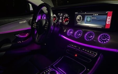 Mercedes-Benz E-Класс, 2018 год, 2 400 000 рублей, 10 фотография