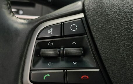 Hyundai Elantra VI рестайлинг, 2016 год, 1 350 000 рублей, 10 фотография