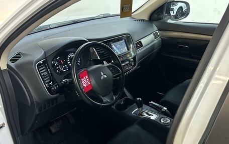 Mitsubishi Outlander III рестайлинг 3, 2014 год, 1 310 000 рублей, 7 фотография