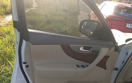 Infiniti QX70, 2014 год, 3 000 000 рублей, 6 фотография