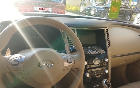 Infiniti QX70, 2014 год, 3 000 000 рублей, 3 фотография