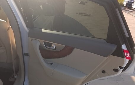 Infiniti QX70, 2014 год, 3 000 000 рублей, 11 фотография