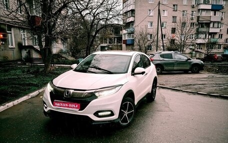 Honda Vezel, 2021 год, 2 190 000 рублей, 1 фотография