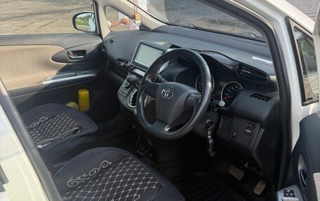 Toyota Wish II, 2010 год, 1 000 000 рублей, 9 фотография