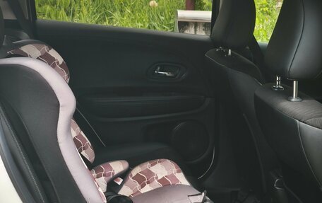 Honda Vezel, 2021 год, 2 190 000 рублей, 12 фотография