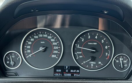 BMW 3 серия, 2018 год, 2 950 000 рублей, 12 фотография