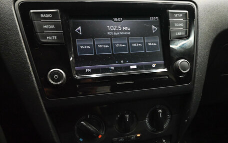 Skoda Rapid I, 2018 год, 920 000 рублей, 15 фотография