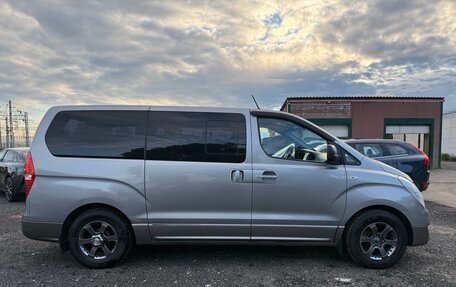 Hyundai H-1 II рестайлинг, 2013 год, 1 650 000 рублей, 3 фотография