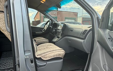 Hyundai H-1 II рестайлинг, 2013 год, 1 650 000 рублей, 12 фотография