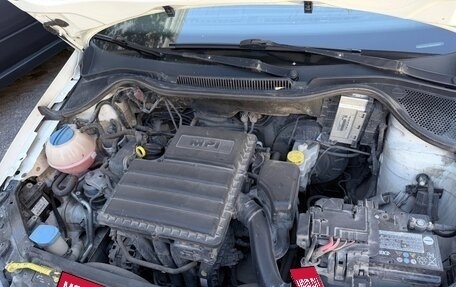 Volkswagen Polo VI (EU Market), 2015 год, 900 000 рублей, 6 фотография