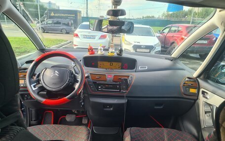 Citroen C4 Picasso II рестайлинг, 2011 год, 650 000 рублей, 7 фотография