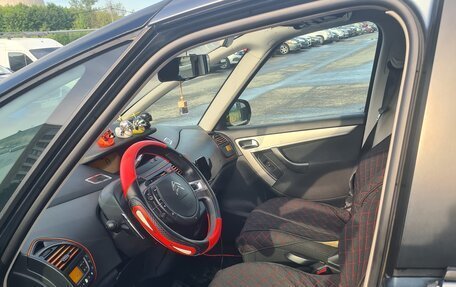 Citroen C4 Picasso II рестайлинг, 2011 год, 650 000 рублей, 5 фотография