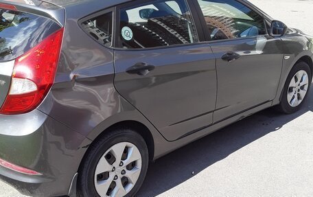 Hyundai Solaris II рестайлинг, 2014 год, 1 077 000 рублей, 3 фотография