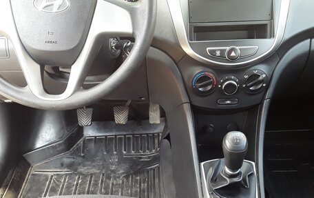 Hyundai Solaris II рестайлинг, 2014 год, 1 077 000 рублей, 5 фотография