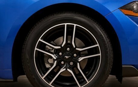 Ford Mustang VI рестайлинг, 2018 год, 2 450 000 рублей, 11 фотография