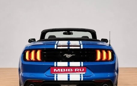 Ford Mustang VI рестайлинг, 2018 год, 2 450 000 рублей, 8 фотография